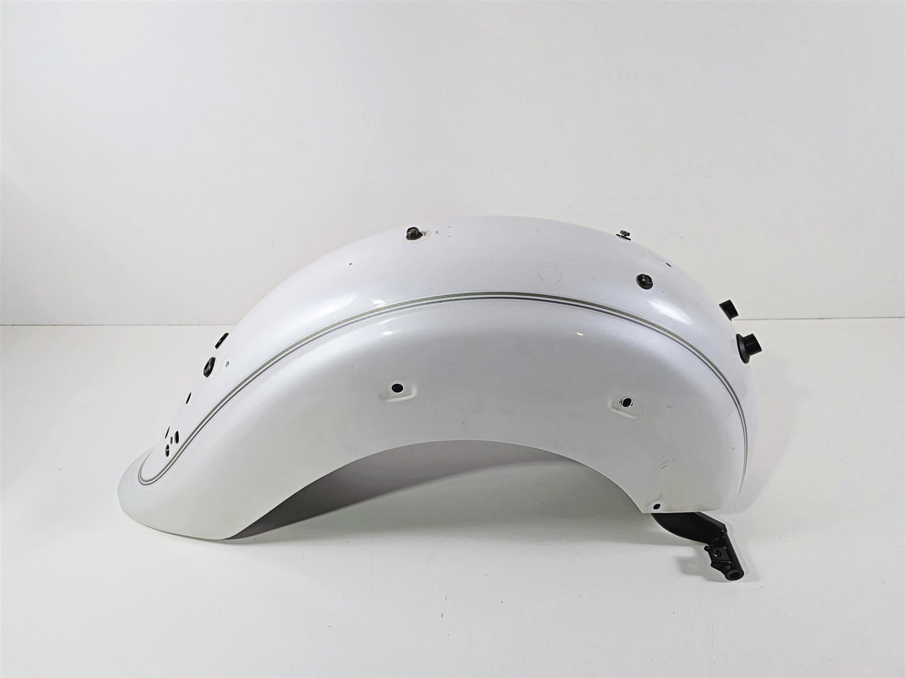 2006 Yamaha XVZ1300 Royal Star Rear Fender White 5EJ-Y2161-70-P0 {{ shop.shopifyCountryName }} - Mototech271
