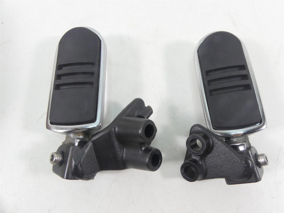 2004 Yamaha XV1700 Road Star Warrior Rear Passenger Footpeg Set 5PX-27440-10-00 {{ shop.shopifyCountryName }} - Mototech271