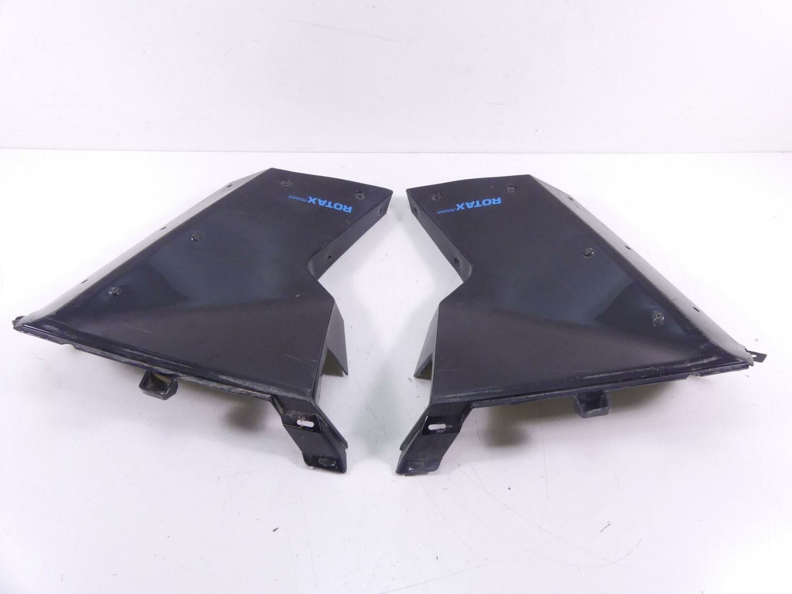 2017 Can Am Maverick 1000R DPS Front Lower Fairing Side Panel Set 705011645 {{ shop.shopifyCountryName }} - Mototech271
