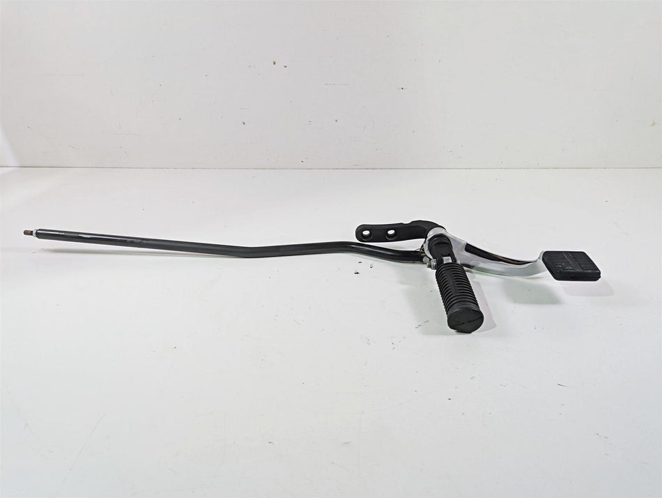 2016 Harley FXDF Dyna Fat Bob Front Right Fw Footpeg & Brake Pedal 42481-03A {{ shop.shopifyCountryName }} - Mototech271