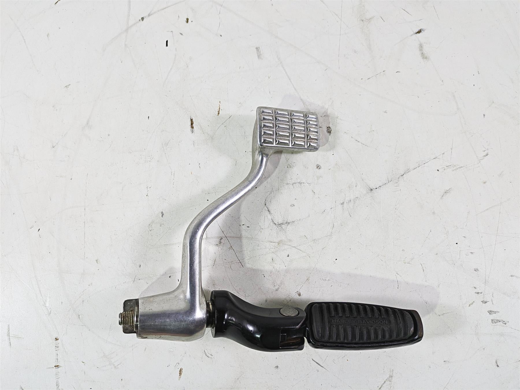 2013 Harley VRSCDX Night Rod Sp Right Front Footpeg Brake Ped 54046-12 44738-06 {{ shop.shopifyCountryName }} - Mototech271