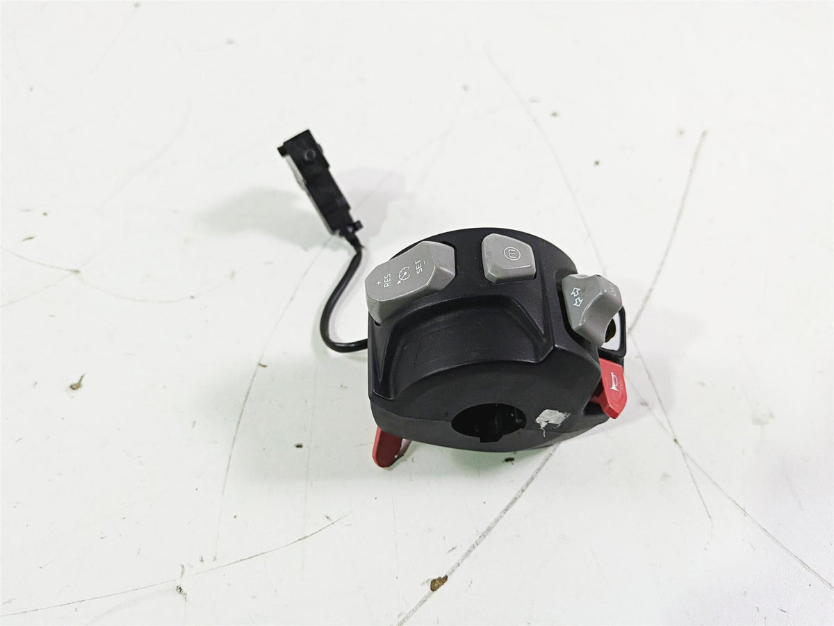 2019 Triumph Speed Triple RS 1050 Left Hand Control Switch READ T2044780 {{ shop.shopifyCountryName }} - Mototech271