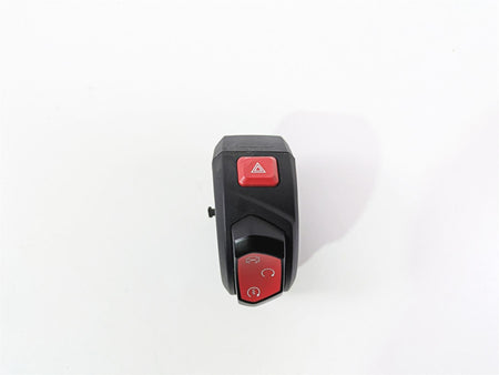 2024 Triumph Tiger 900 GT Right Hand Start Stop Control Switch T2044829 {{ shop.shopifyCountryName }} - Mototech271