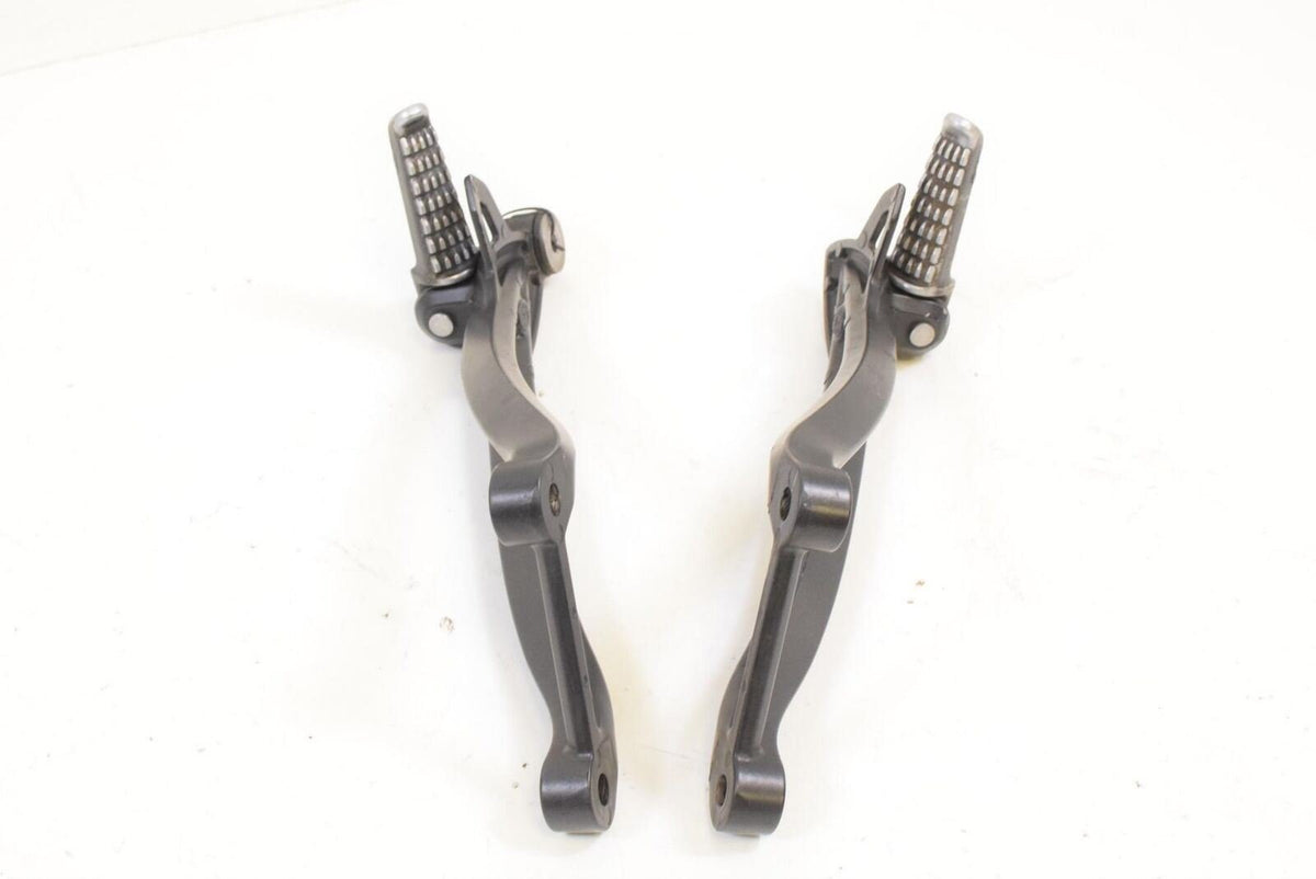 2008 Kawasaki ZX10R ZX10 Ninja Rear Passenger Footpeg Foot Peg SET 35063-0445-18 {{ shop.shopifyCountryName }} - Mototech271