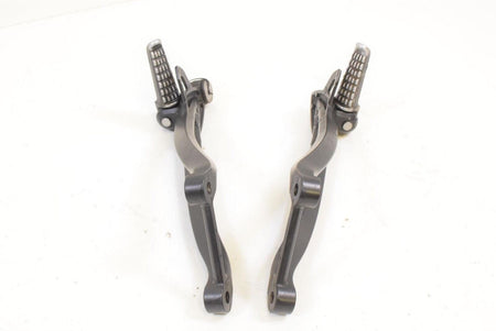 2008 Kawasaki ZX10R ZX10 Ninja Rear Passenger Footpeg Foot Peg SET 35063-0445-18 {{ shop.shopifyCountryName }} - Mototech271