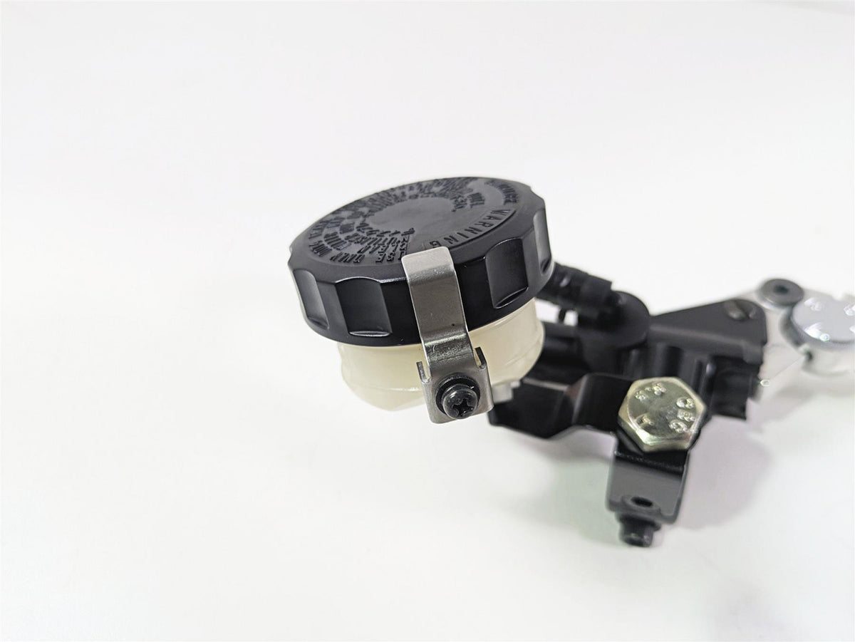 2013 Triumph Bonneville Front Brake Master Cylinder + Reservoir T2026220 {{ shop.shopifyCountryName }} - Mototech271