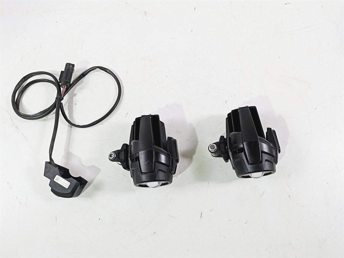 2015 BMW R1200 GS Adv K51 Spot Led Auxiliary Light Set & Wiring 63178532147 {{ shop.shopifyCountryName }} - Mototech271