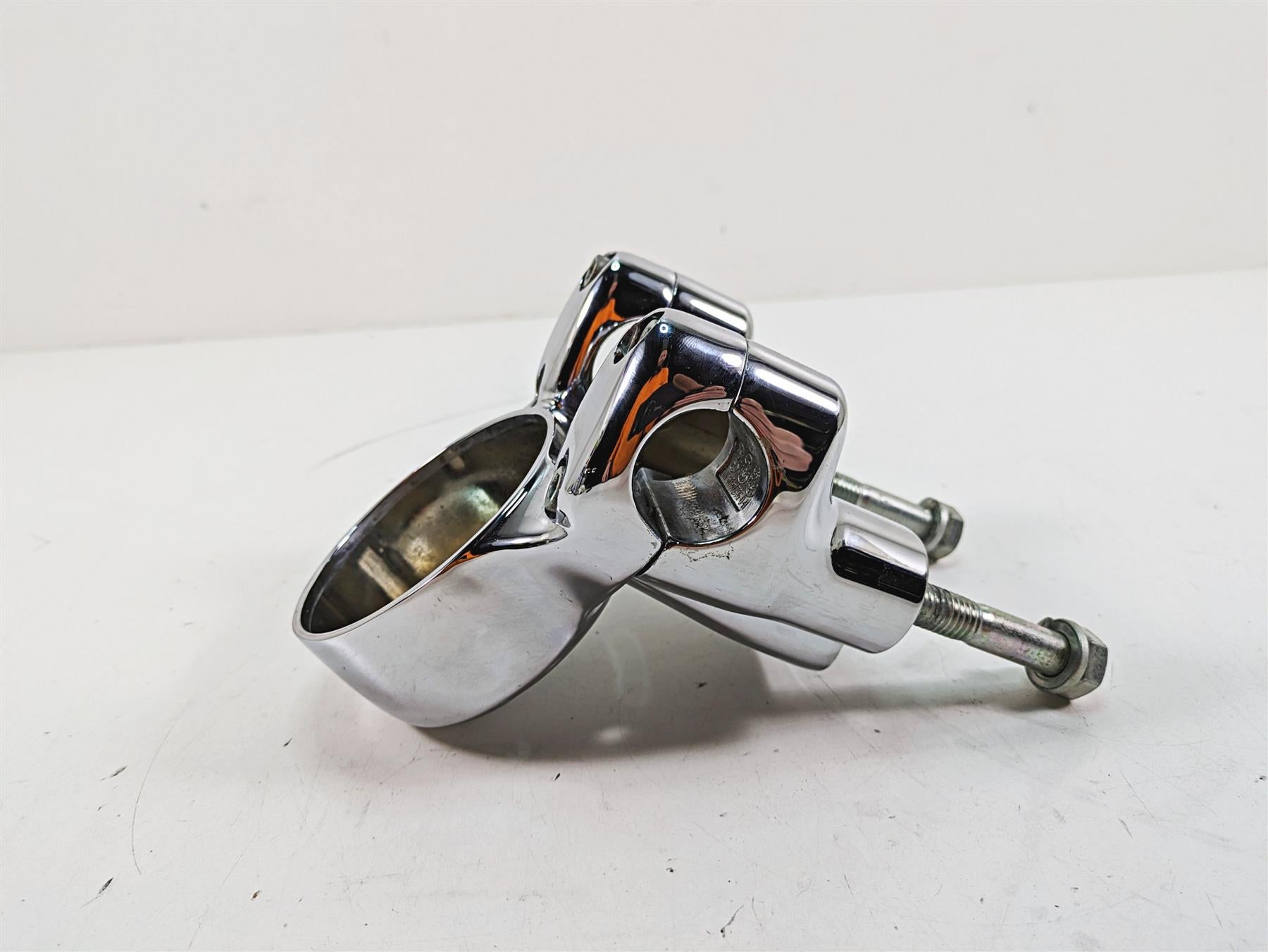 2009 Harley Dyna FXDFSE CVO Fat Bob Handlebar Riser Holder - Read 56274-09 {{ shop.shopifyCountryName }} - Mototech271