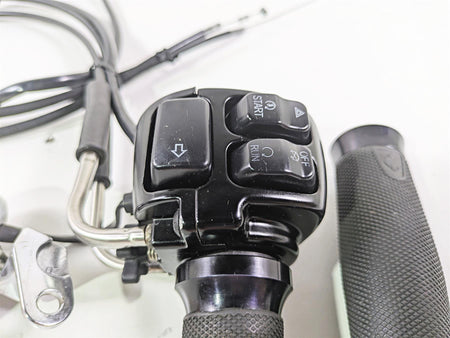 2014 Harley FXDF Dyna Fat Bob Right Hand Control Switch & Blinker 72944-12 {{ shop.shopifyCountryName }} - Mototech271