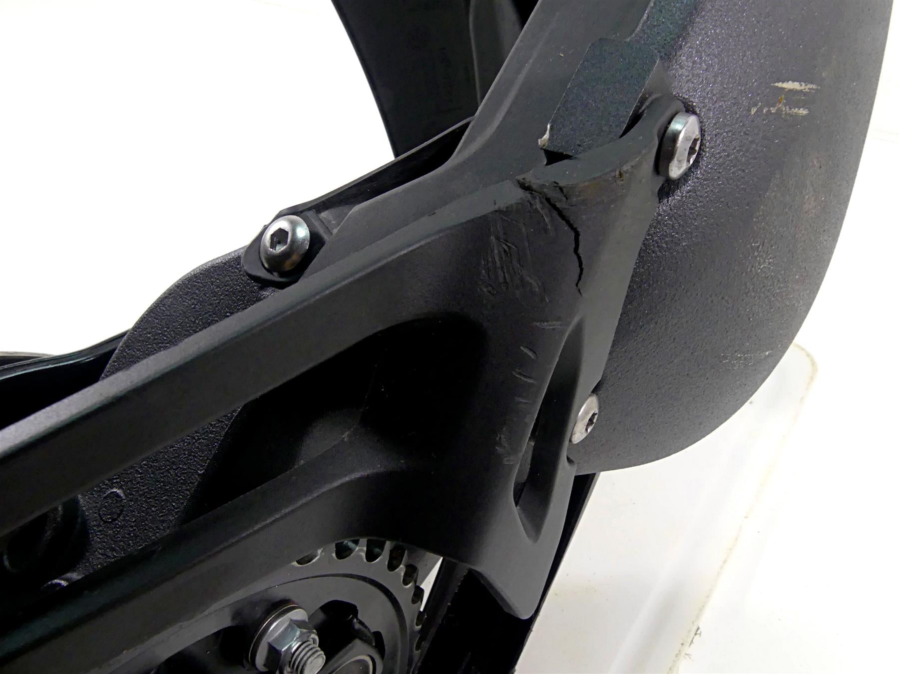 2022 Triumph Speed Triple 1200 RS Rear Swingarm Swing Arm & Axle T2050629 {{ shop.shopifyCountryName }} - Mototech271