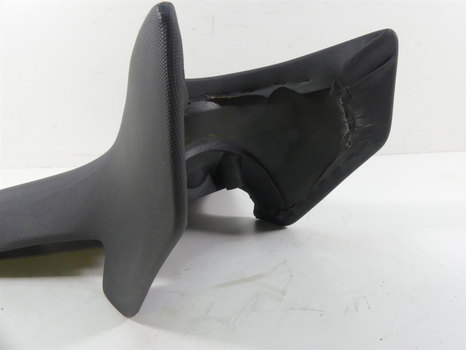 2005 Ducati Multistrada 1000S Front Rider Driver Saddle Seat 59510601D {{ shop.shopifyCountryName }} - Mototech271