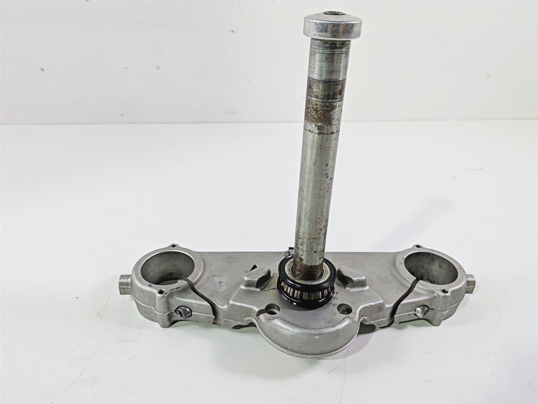 2018 Harley FLHCS Softail Heritage 115th Lower Triple Tree & Covers 45900181 {{ shop.shopifyCountryName }} - Mototech271
