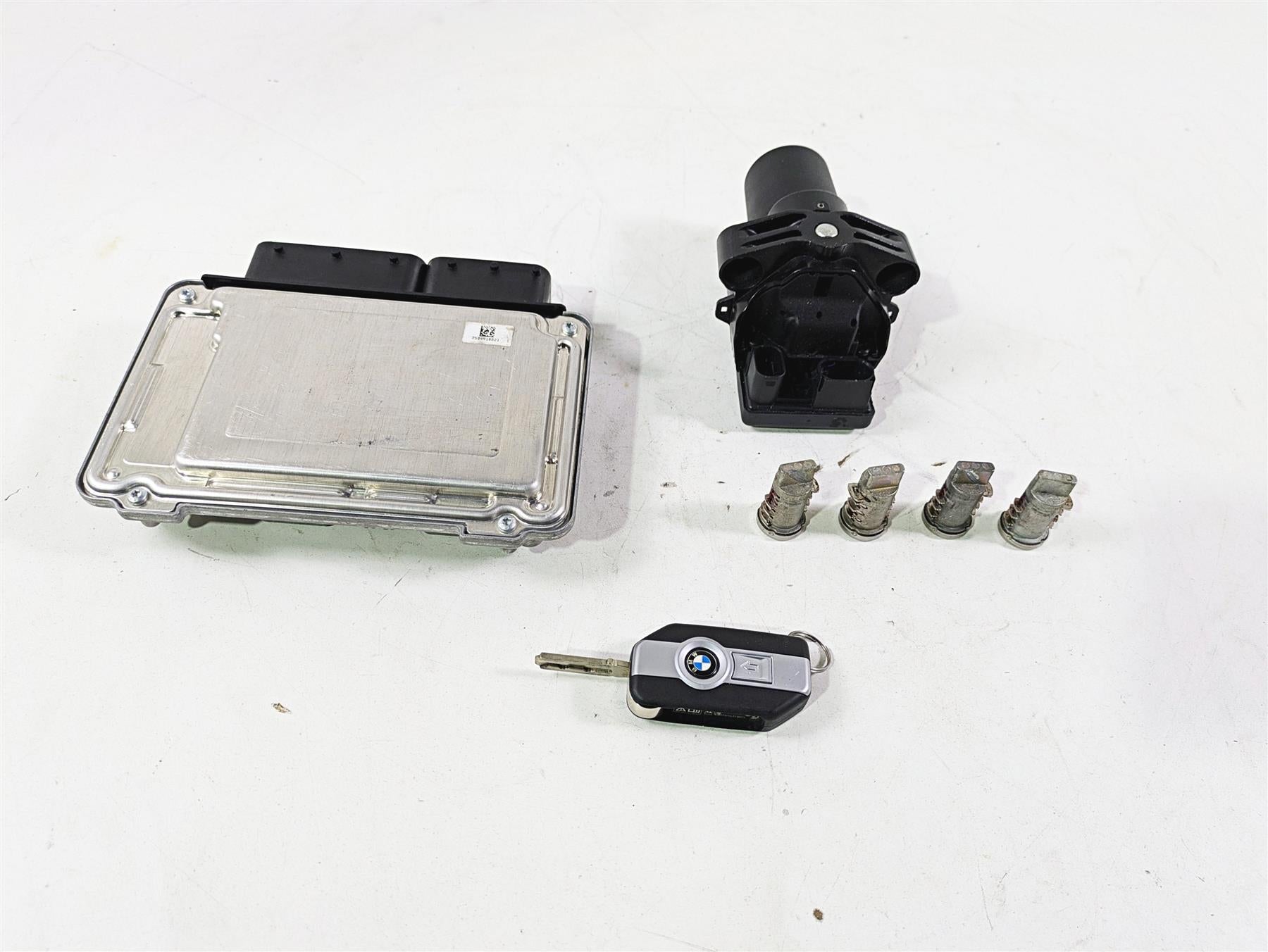 2021 BMW R1250GS K51 Adv Cdi Ecm Ignition Switch Key Set 66127108713 13619457511 {{ shop.shopifyCountryName }} - Mototech271