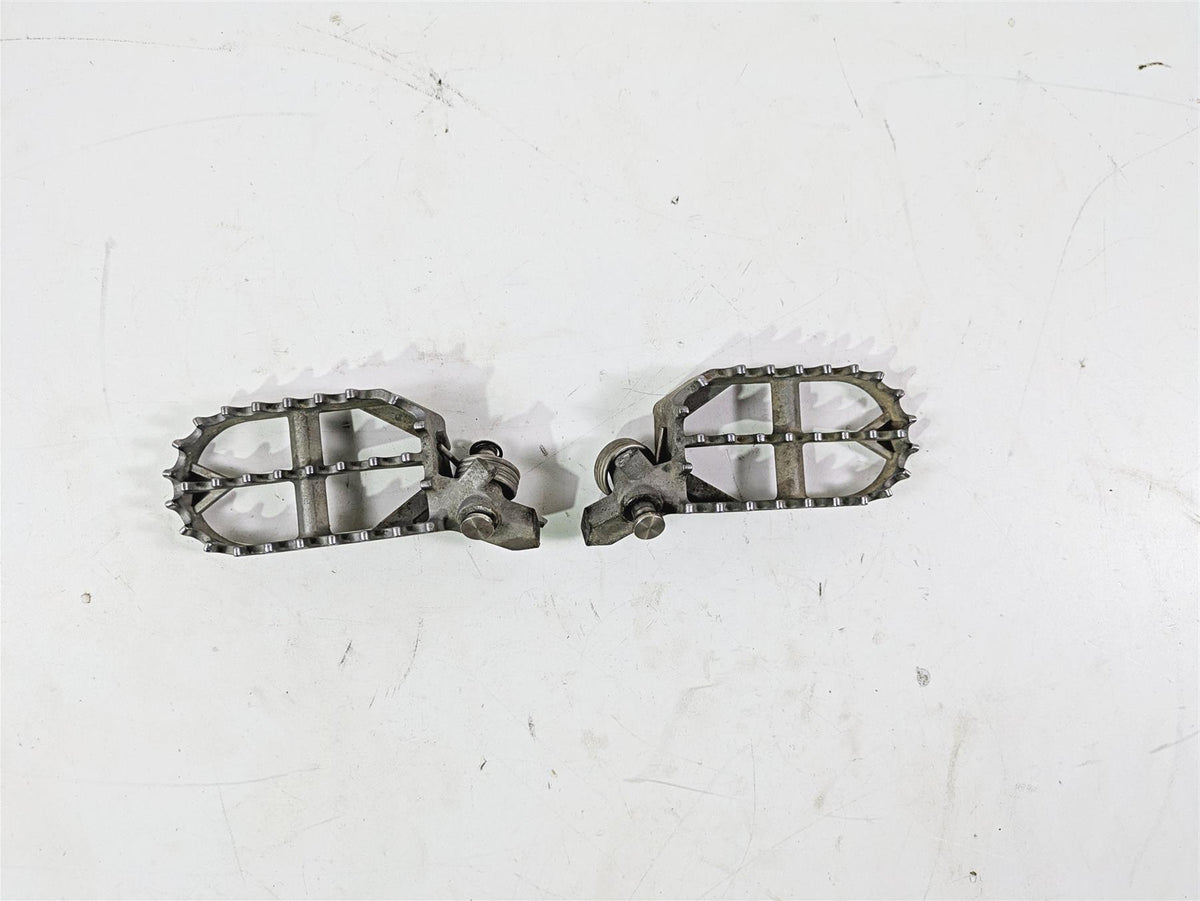 2015 BMW R1200 GS Adv K51 Rider Footpeg Foot Peg Set 46718529843 46718529844 {{ shop.shopifyCountryName }} - Mototech271
