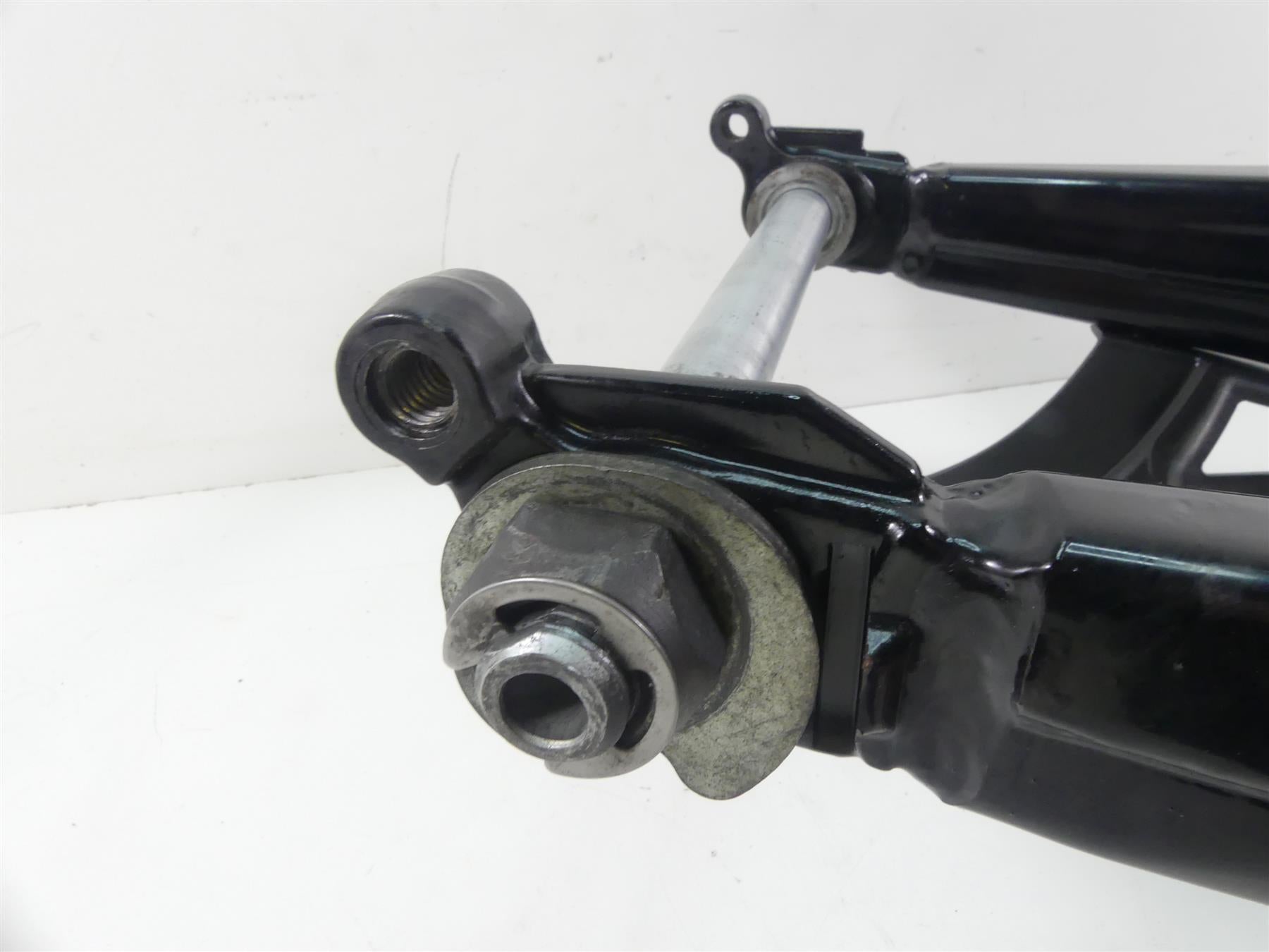 2014 Harley Touring FLHXS Street Glide Sp Swingarm Swing Arm + Axle 45470-09 {{ shop.shopifyCountryName }} - Mototech271