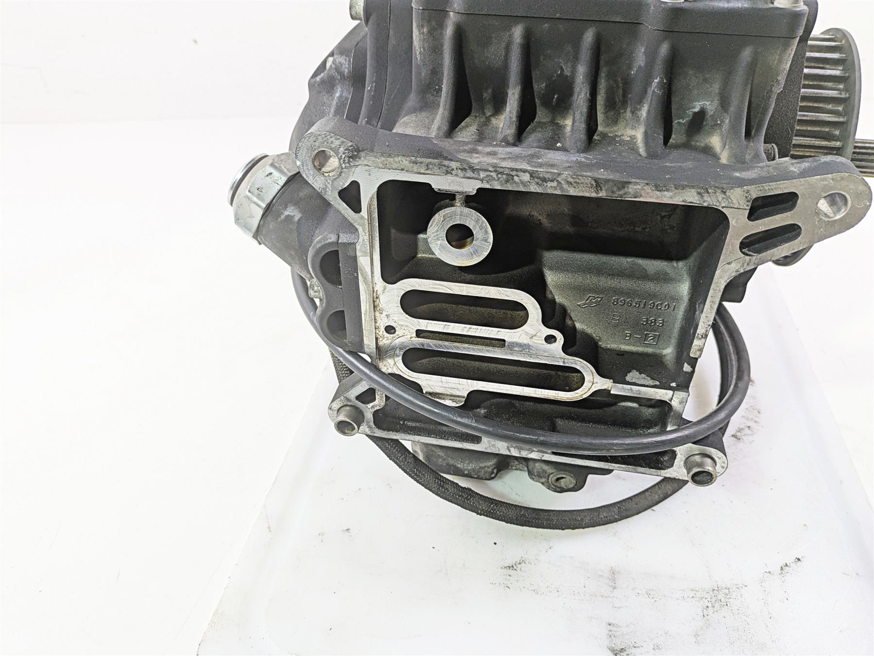 2010 Harley Dyna FXDB Street Bob 6-Speed Transmission Grear Box 33083-10A {{ shop.shopifyCountryName }} - Mototech271