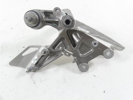 2015 Honda CBR1000 RR SC59 Left Right Front Footpeg Foot Peg 50700-MGP-D60 {{ shop.shopifyCountryName }} - Mototech271