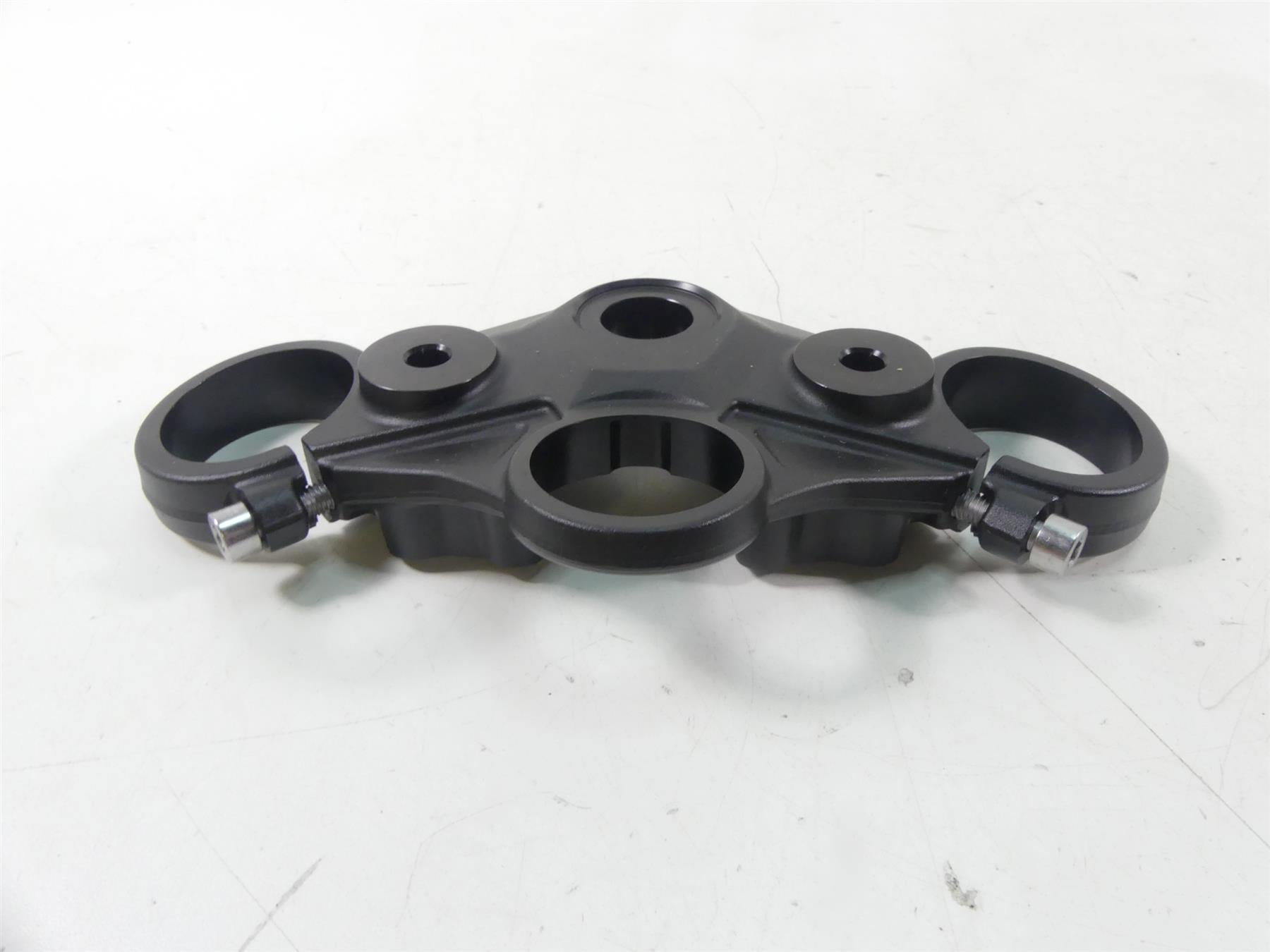 2019 Triumph Street Triple 765R Upper Triple Tree Steering Clamp 50mm T2041726 {{ shop.shopifyCountryName }} - Mototech271