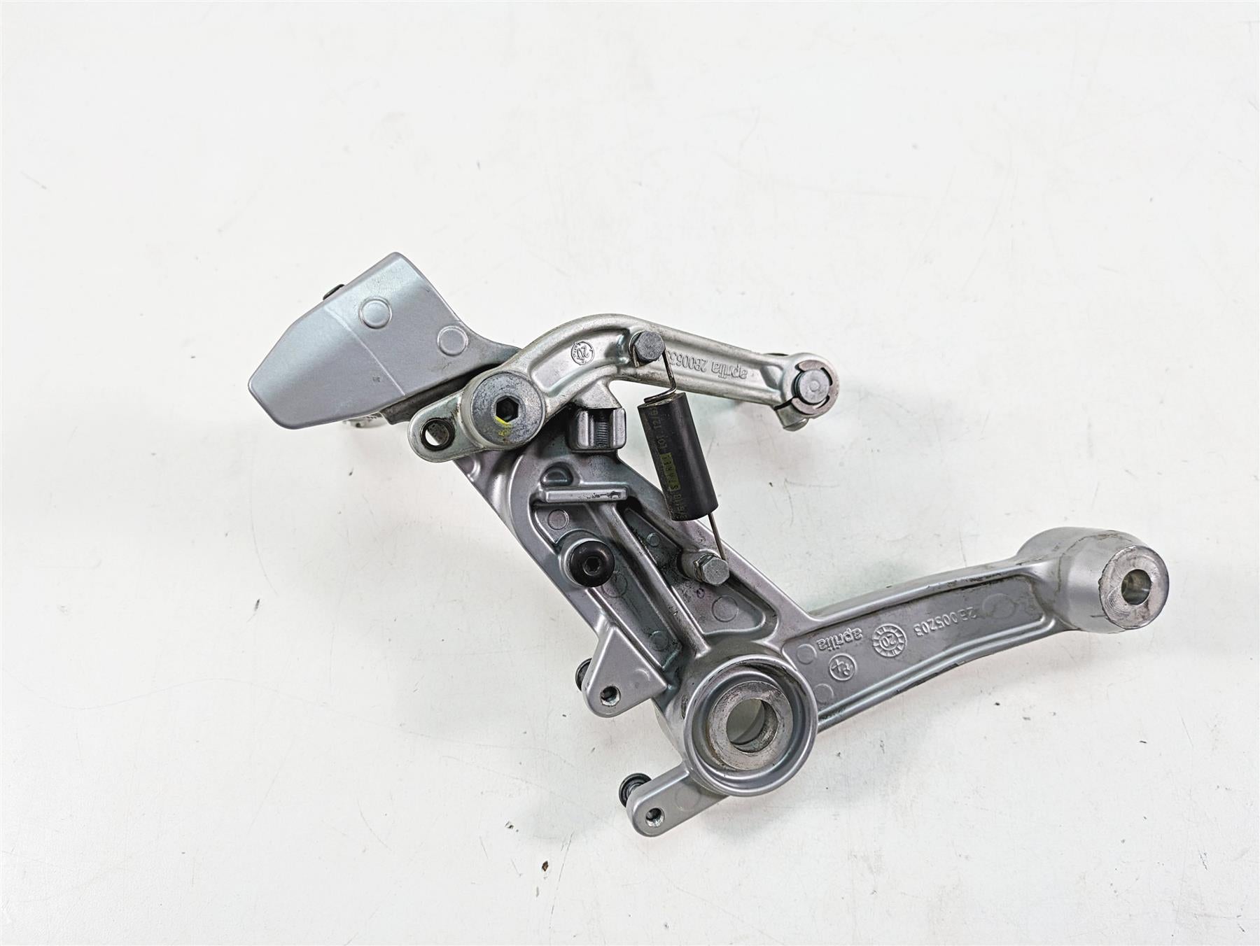 2021 Aprilia RS660 Left Rider Footpeg & Brake Pedal 2B005202 {{ shop.shopifyCountryName }} - Mototech271