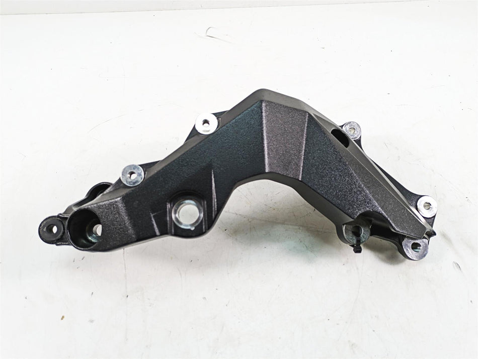 2017 Mv Agusta Dragster 800 Right Frame Footpeg Mount Plate Bracket 8BA0B5642 {{ shop.shopifyCountryName }} - Mototech271