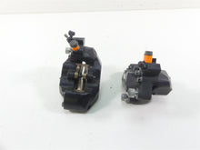 Load image into Gallery viewer, 2015 Victory Cross Country Tour Front Brake Abs Caliper Set  1911946 1911947 | Mototech271
