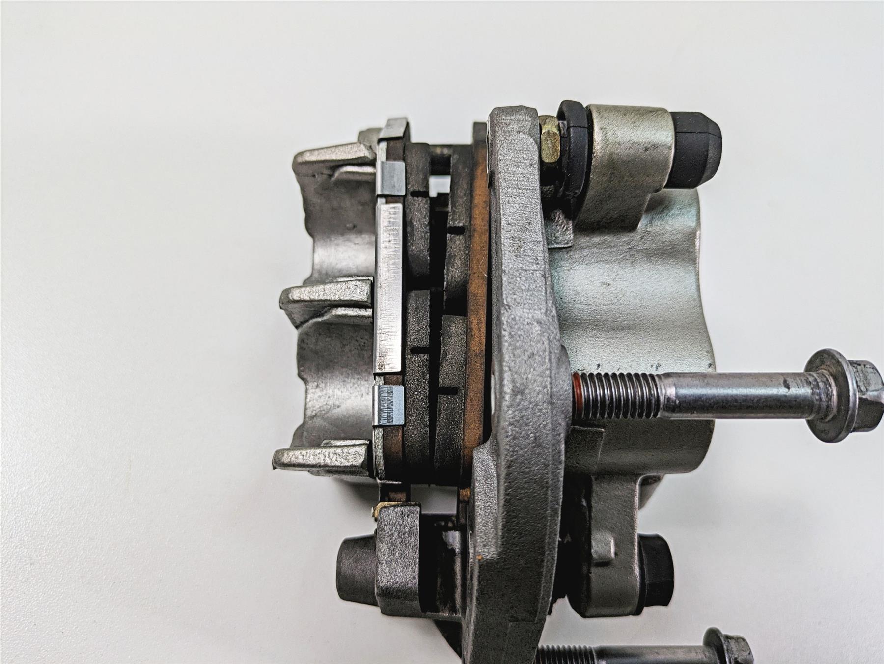 2006 Honda V-Twin VTX1300 R Nissin Front Brake Caliper 45250-MEM-671 {{ shop.shopifyCountryName }} - Mototech271