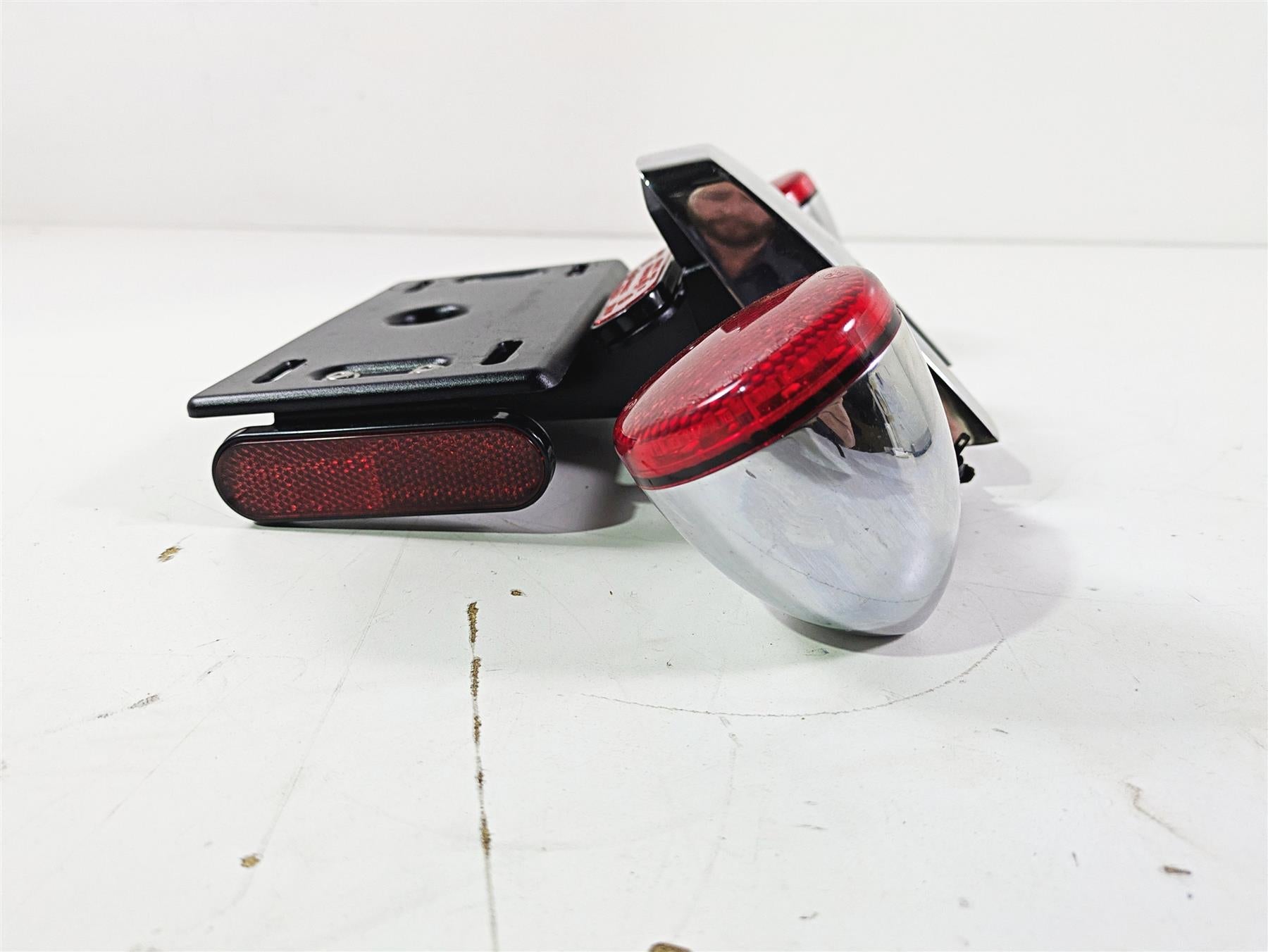 2019 Indian Chieftain Limited Taillight Blinker Plate Holder Set 5141811 5143494 {{ shop.shopifyCountryName }} - Mototech271