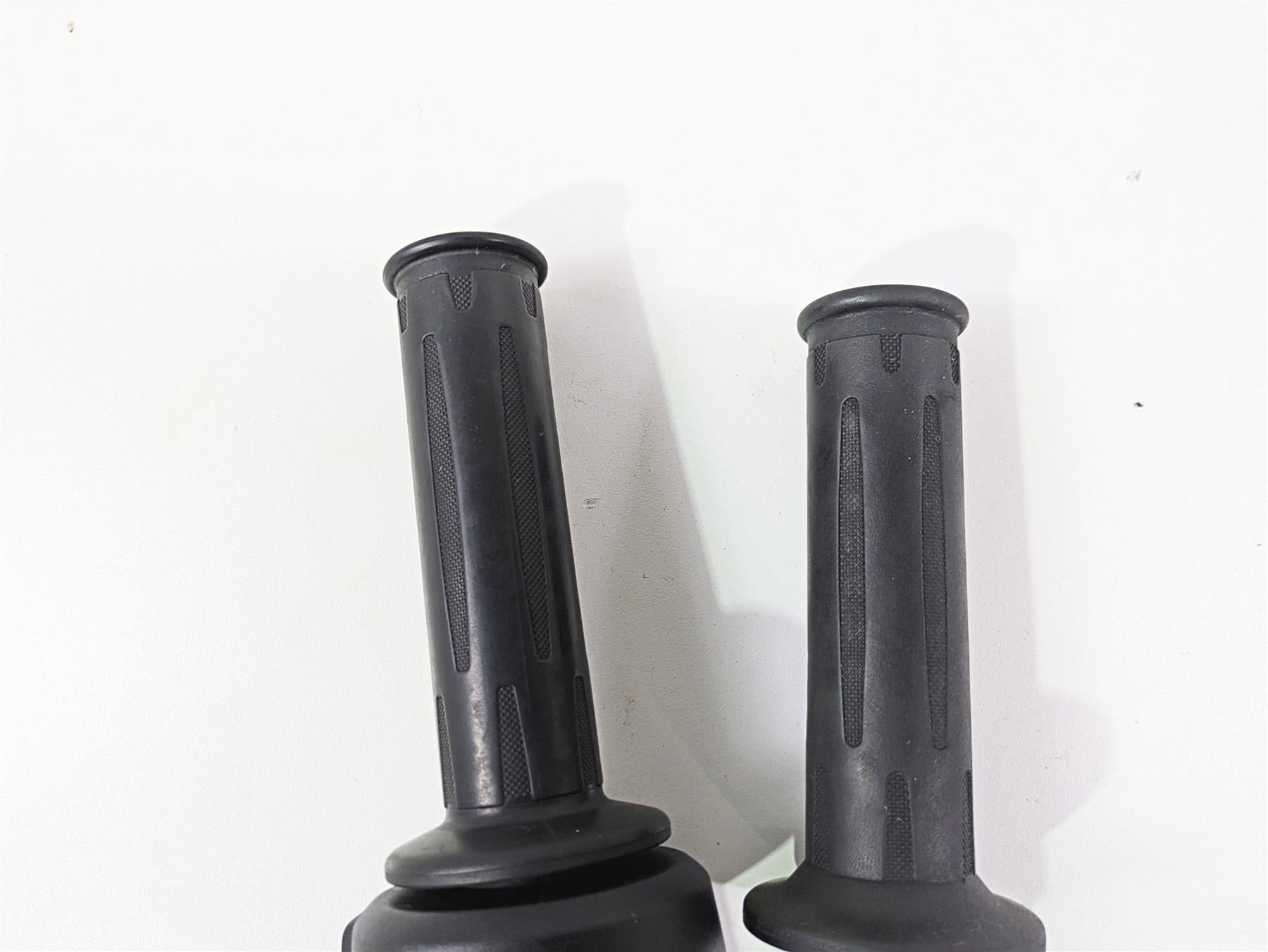 2022 BMW RnineT Pure K22 Heated Hand Grip Set - Read 61318552120 61318554007 {{ shop.shopifyCountryName }} - Mototech271