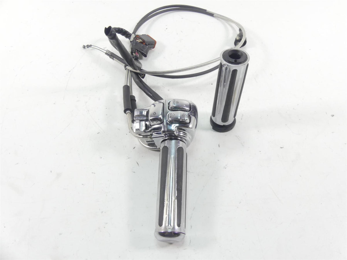 2005 Harley Touring CVO FLHTC SE Electra Glide Right Control Switch 71589-96B {{ shop.shopifyCountryName }} - Mototech271