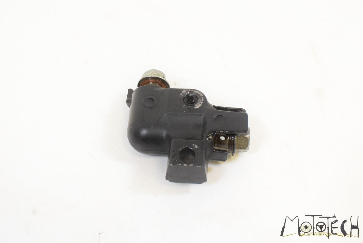 1982 Yamaha XS650 S Front Brake Line Splitter Adapter 1J7-25885-01-00 {{ shop.shopifyCountryName }} - Mototech271