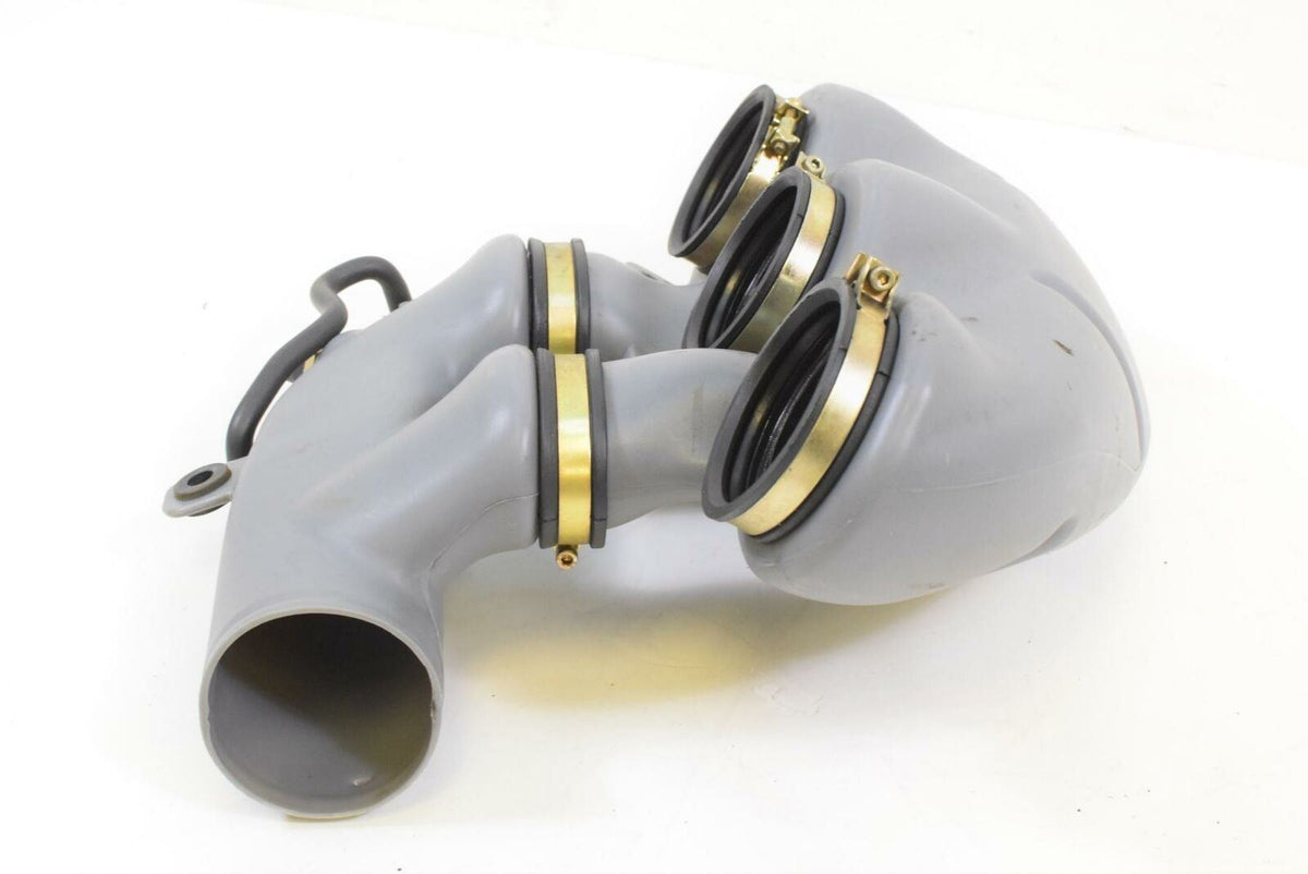 2015 Triumph Rocket III Touring ABS Side Air Filter Cleaner With Tube T2202250 {{ shop.shopifyCountryName }} - Mototech271