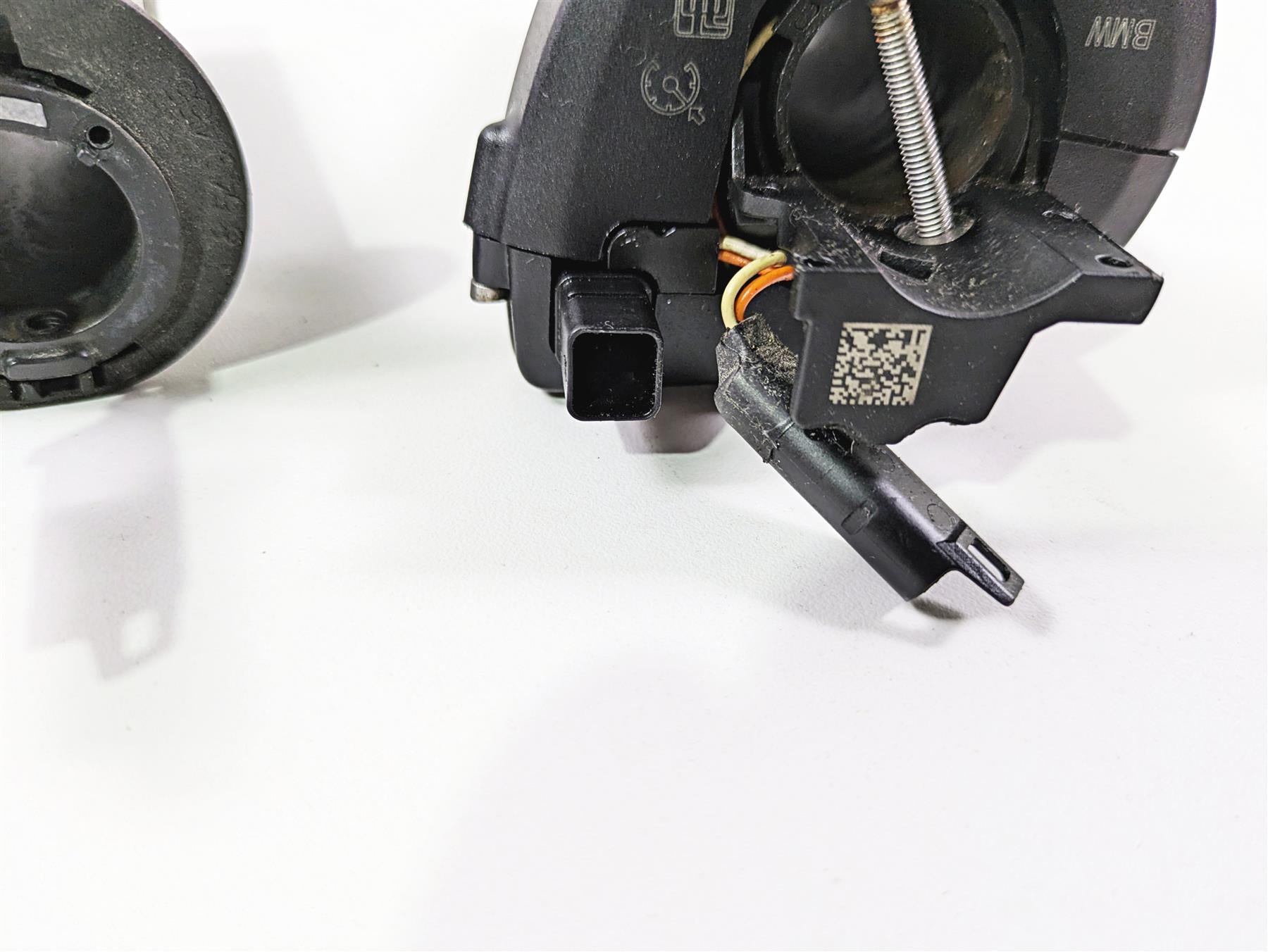 2019 BMW R1250RT K52 Left Right Heated Cruise Hand Grip Set 61318552124 {{ shop.shopifyCountryName }} - Mototech271