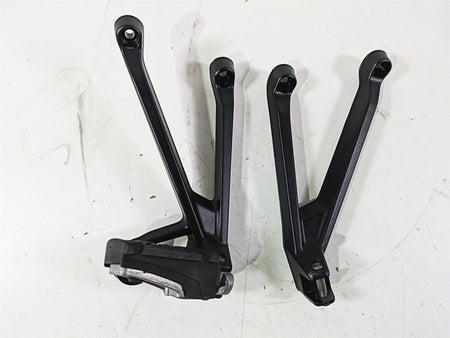 2019 BMW S1000XR K49 Rear Passenger Footpeg Set - Read 46718553845 46718553846 {{ shop.shopifyCountryName }} - Mototech271