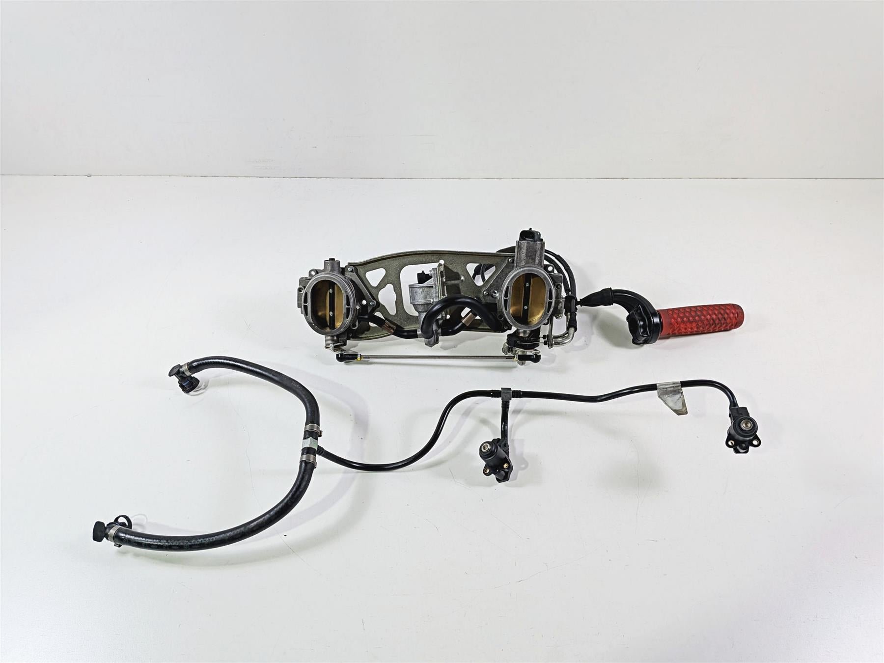 2008 Ducati 1098 SBK Throttle Body + Grip & Injector Set 28240791A-Mototech271