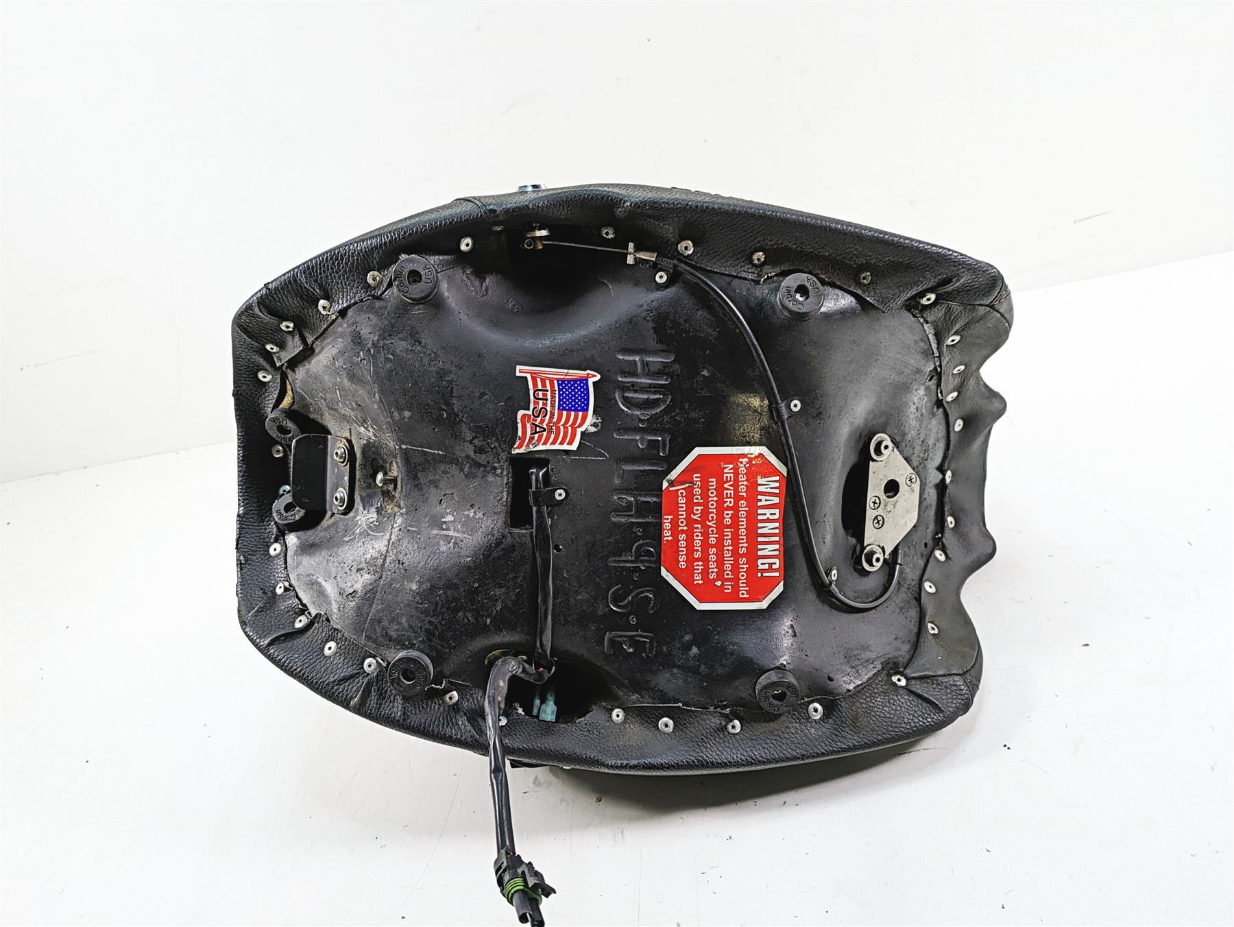 2018 Harley Touring FLHXSE CVO Street Glide Corbin Solo Seat Heated HD-FLH-9-S-E {{ shop.shopifyCountryName }} - Mototech271