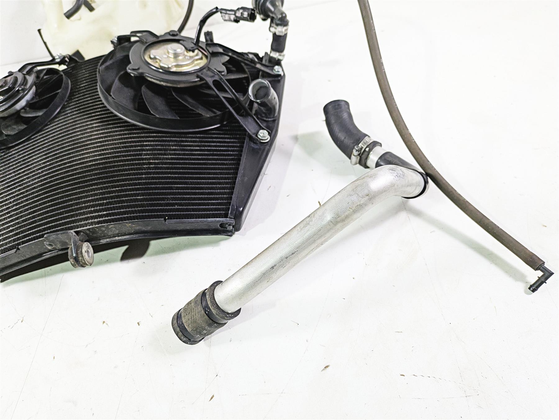 2008 Honda CBR1000RR SC59 Radiator Fan Reservoir Hoses Set 19010-MFL-003 {{ shop.shopifyCountryName }} - Mototech271