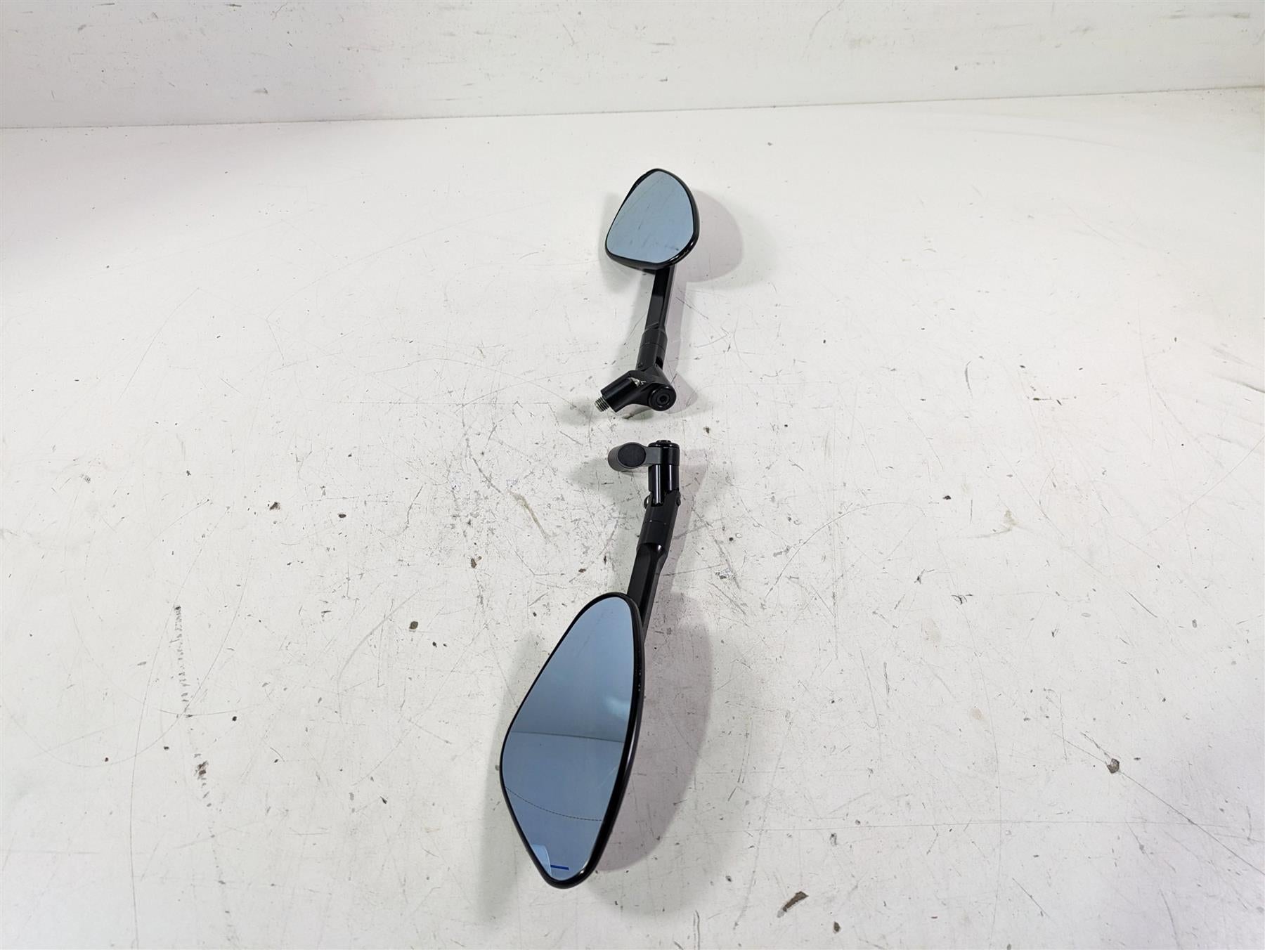 2022 BMW R1250 RT K052 Rizoma Genesi Rear View Mirror Set BS173B BS174B {{ shop.shopifyCountryName }} - Mototech271