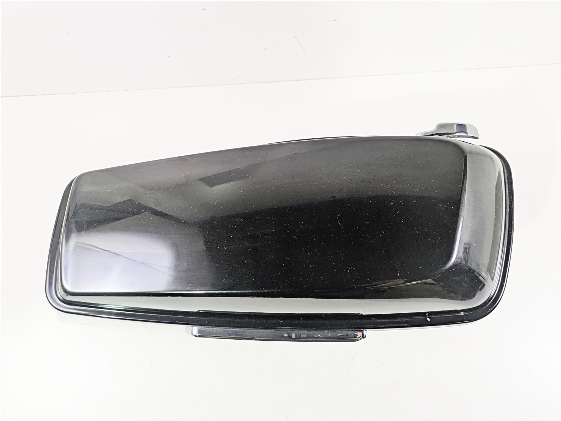 2021 Harley Touring FLTRX Road Glide Right Saddlebag Saddle Bag 90200412 {{ shop.shopifyCountryName }} - Mototech271