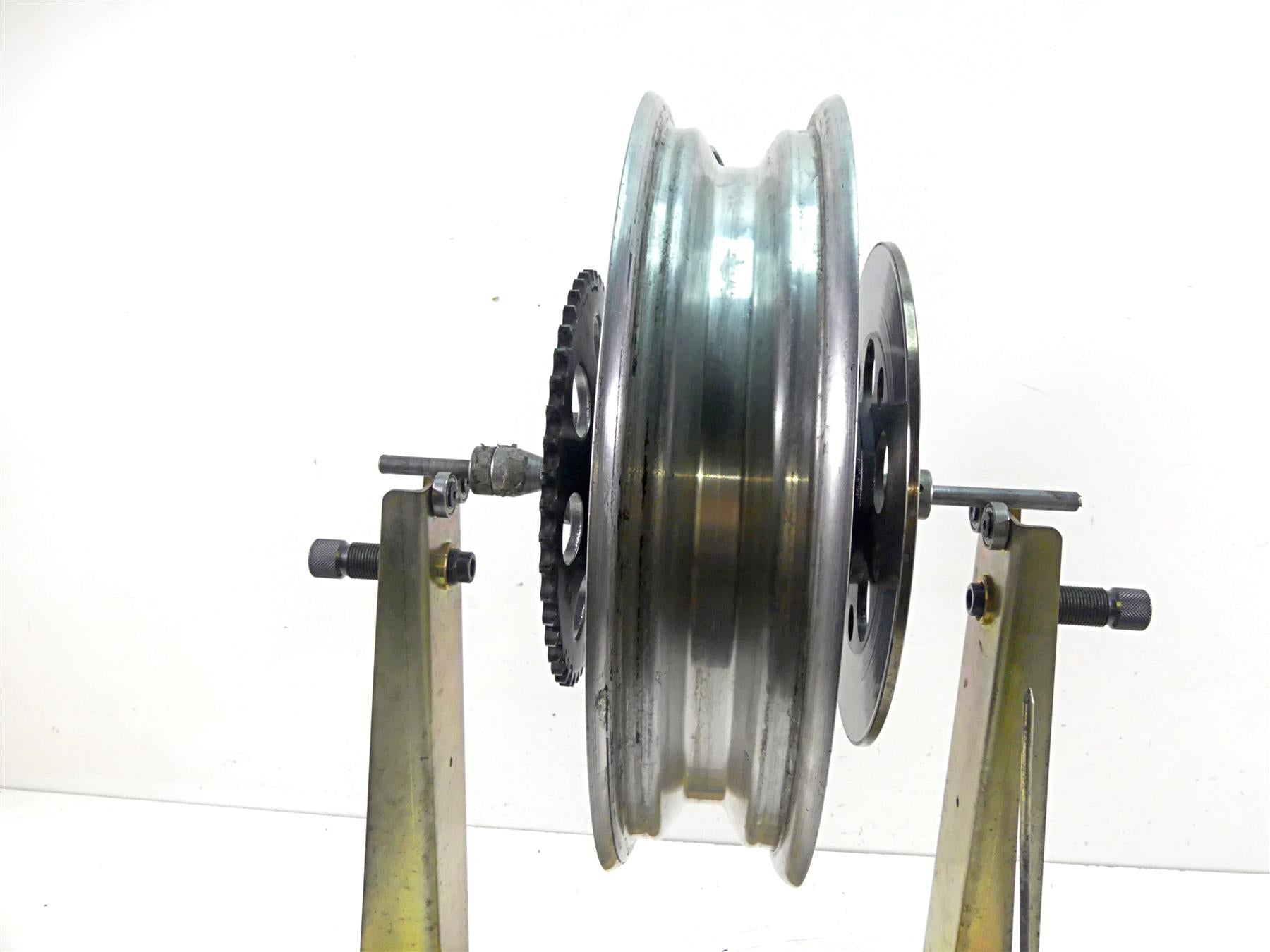 1979 Harley Sportster XLS1000 Roadster Rear Wheel Rim 9 Spoke 16x3 40953-79A {{ shop.shopifyCountryName }} - Mototech271