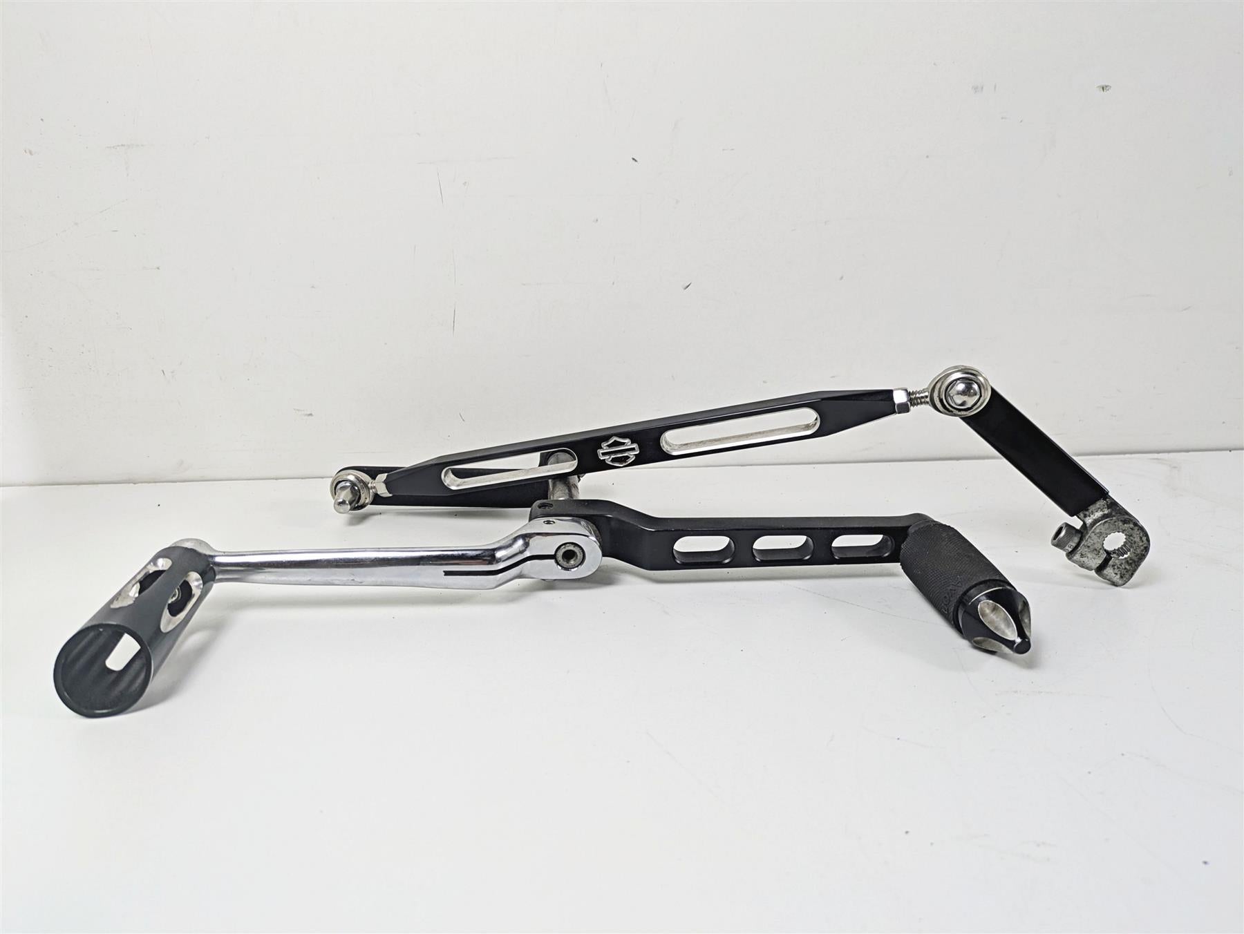 2001 Harley Touring FLHX Street Glide CNC Cut Front Rear Floor Board Pedal Set {{ shop.shopifyCountryName }} - Mototech271
