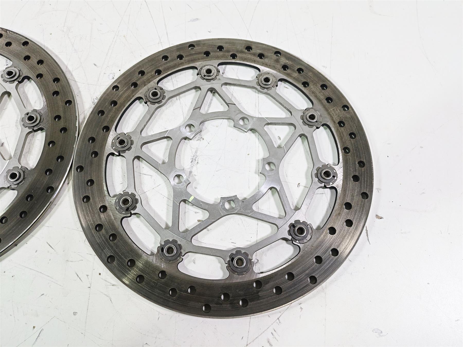 2020 Triumph Daytona 765 Moto2 Brembo Front Brake Rotor Disc Set T2022080 {{ shop.shopifyCountryName }} - Mototech271