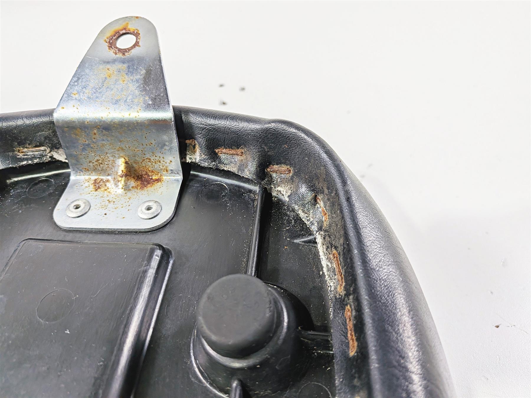 2006 Suzuki VL800 C50 Boulevard Rear Passenger Seat Saddle 45300-41F00-48H {{ shop.shopifyCountryName }} - Mototech271