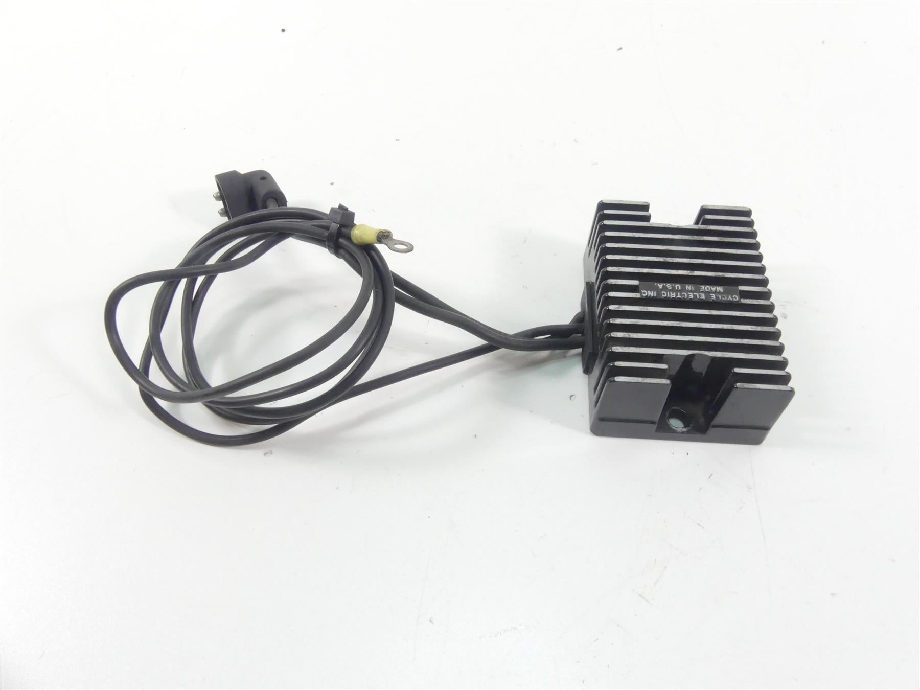 1995 Harley Touring FLHTCU Electra Glide Rectifier Voltage Regulator 74519-88B {{ shop.shopifyCountryName }} - Mototech271