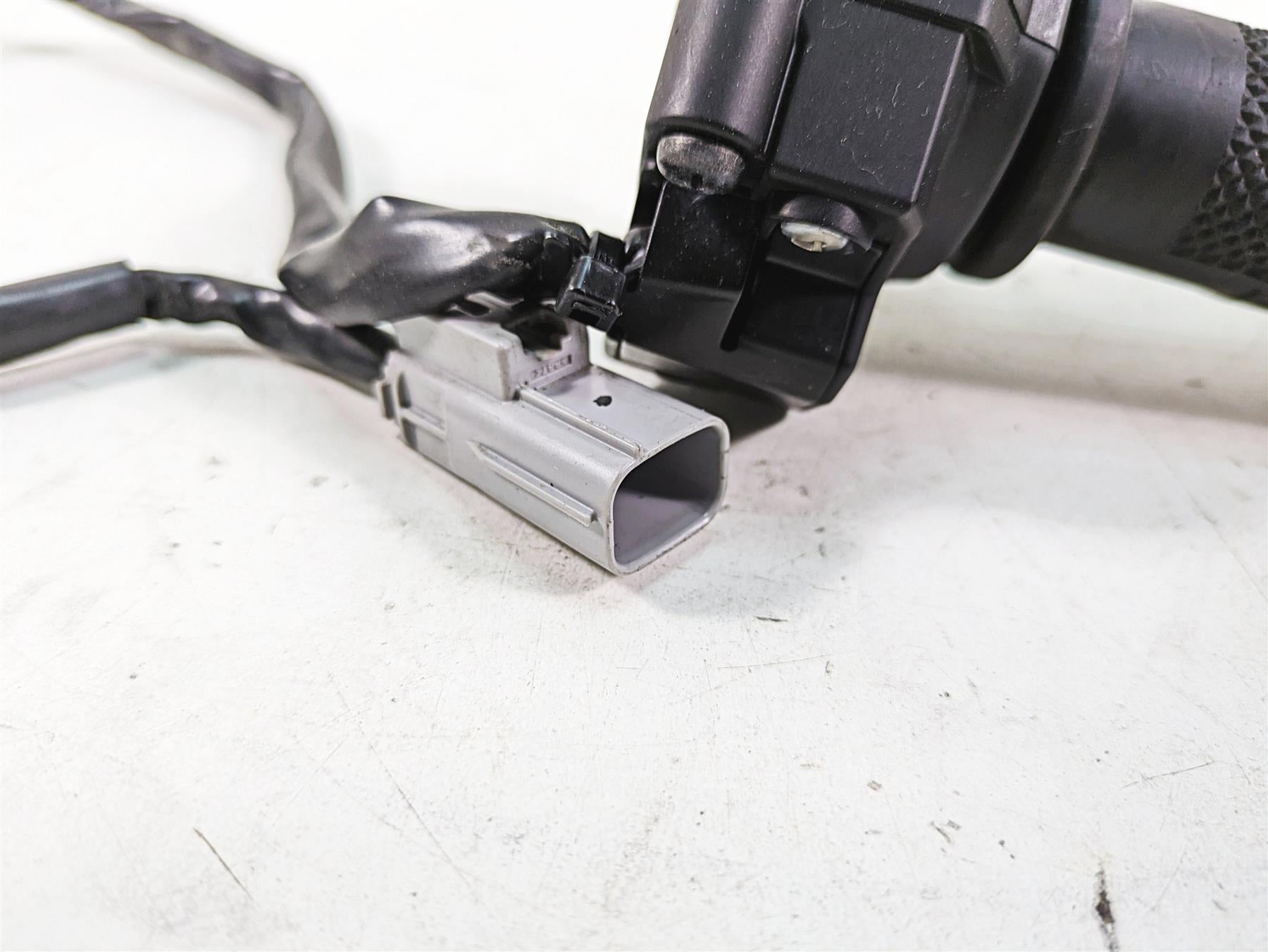 2020 Ducati Scrambler 1100 Sport Pro Ride Fly By Wire Throttle Grip 66020141A {{ shop.shopifyCountryName }} - Mototech271