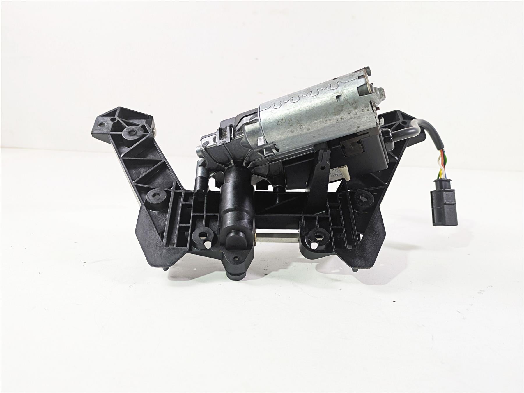 2014 BMW K1600 GTL K48 Windshield Adjuster & Motor 46637724081 46638557439 {{ shop.shopifyCountryName }} - Mototech271