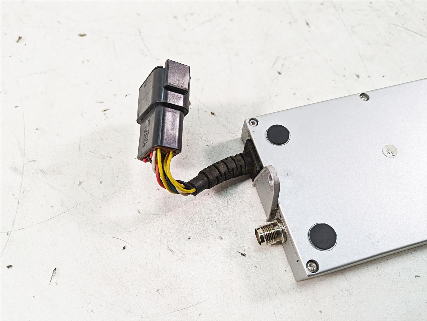 2009 Harley Touring FLHTCU Electra Glide Harman Kardon Cb Module 76236-06C {{ shop.shopifyCountryName }} - Mototech271