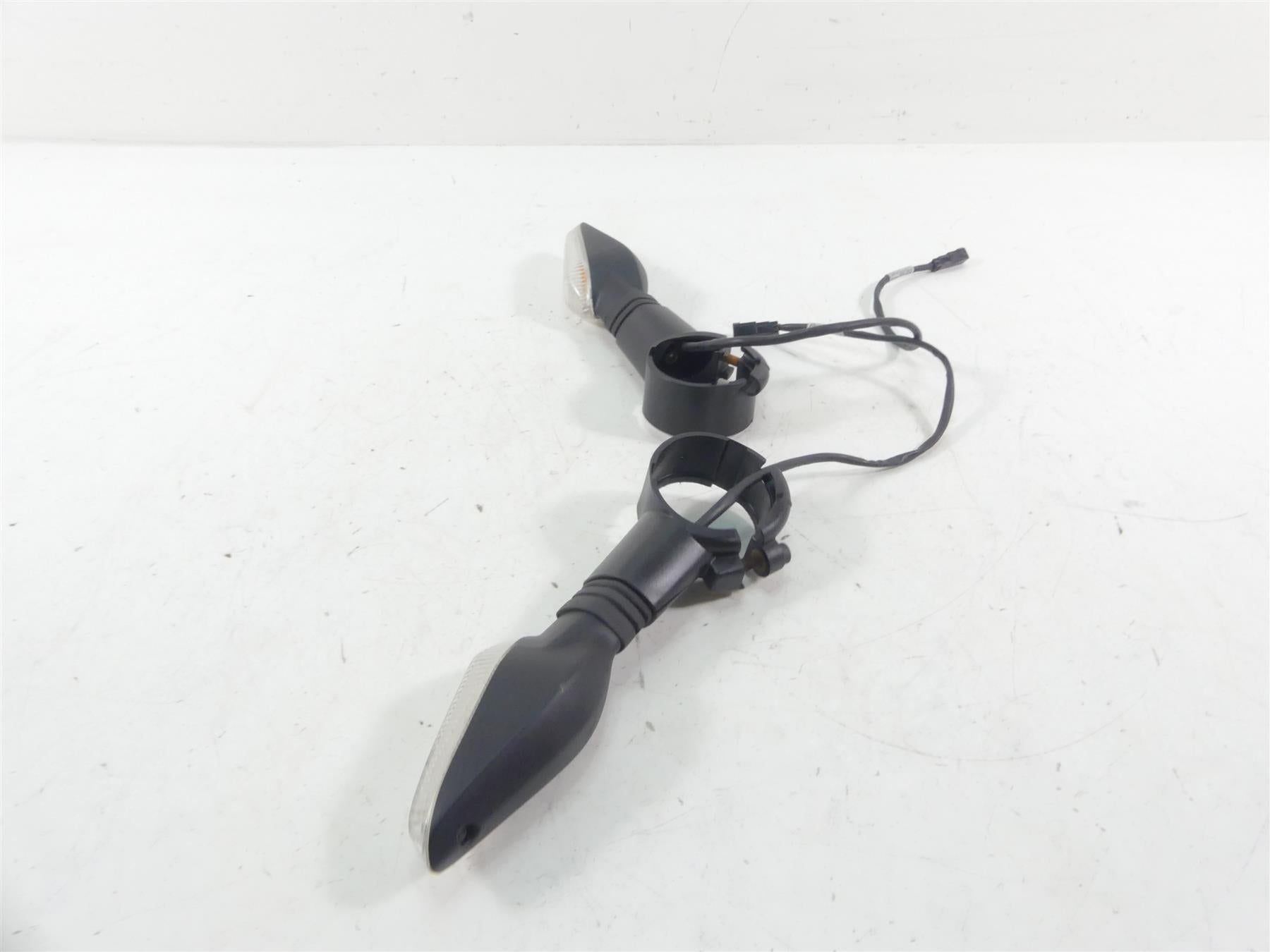 2015 Ducati Monster 1200 S Front Left Right Blinker Set 53010236B 53010226B {{ shop.shopifyCountryName }} - Mototech271