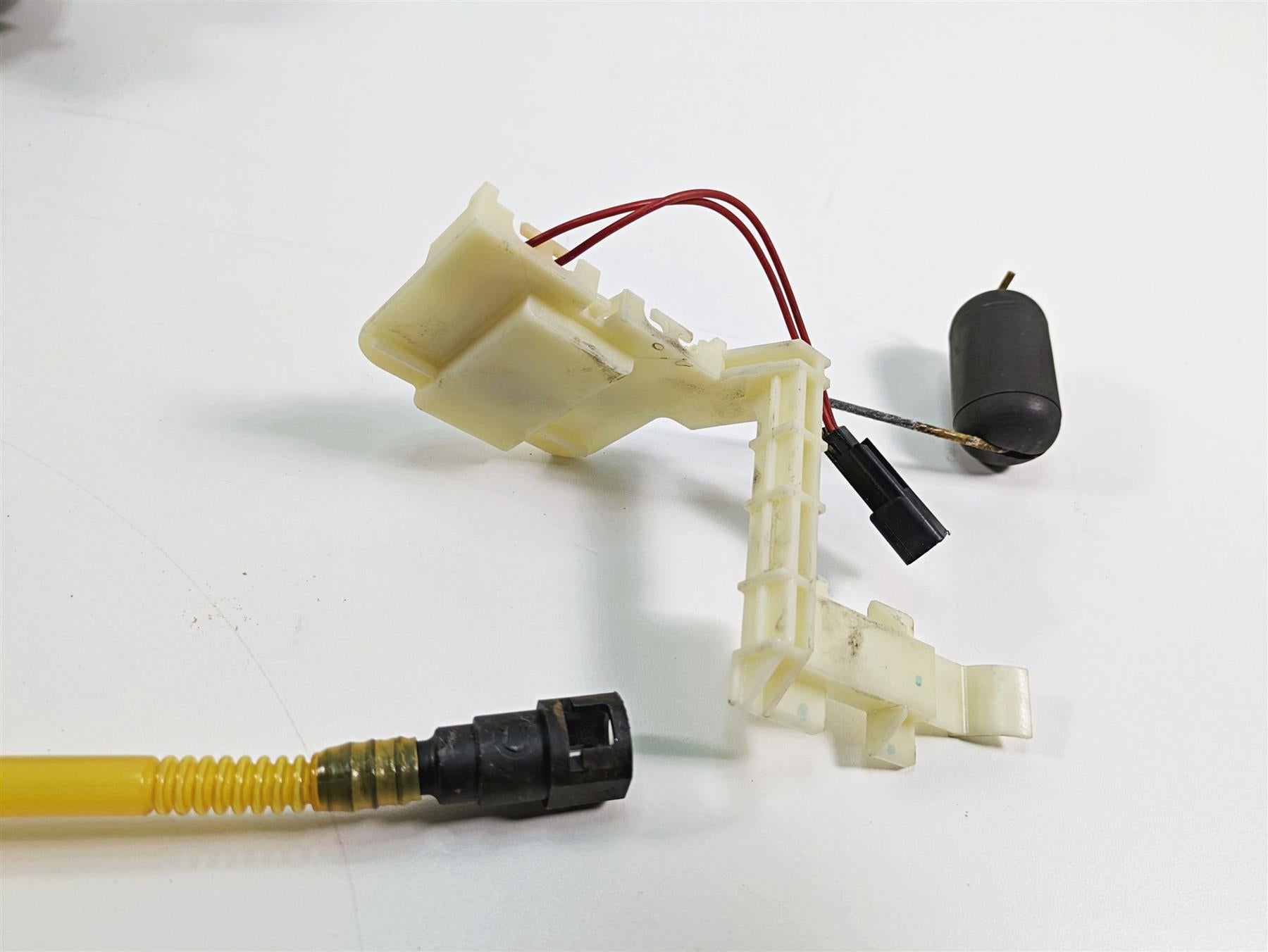 2013 Harley Touring FLHX Street Glide Fuel Gas Petrol Pump 62908-08 75069-08C {{ shop.shopifyCountryName }} - Mototech271