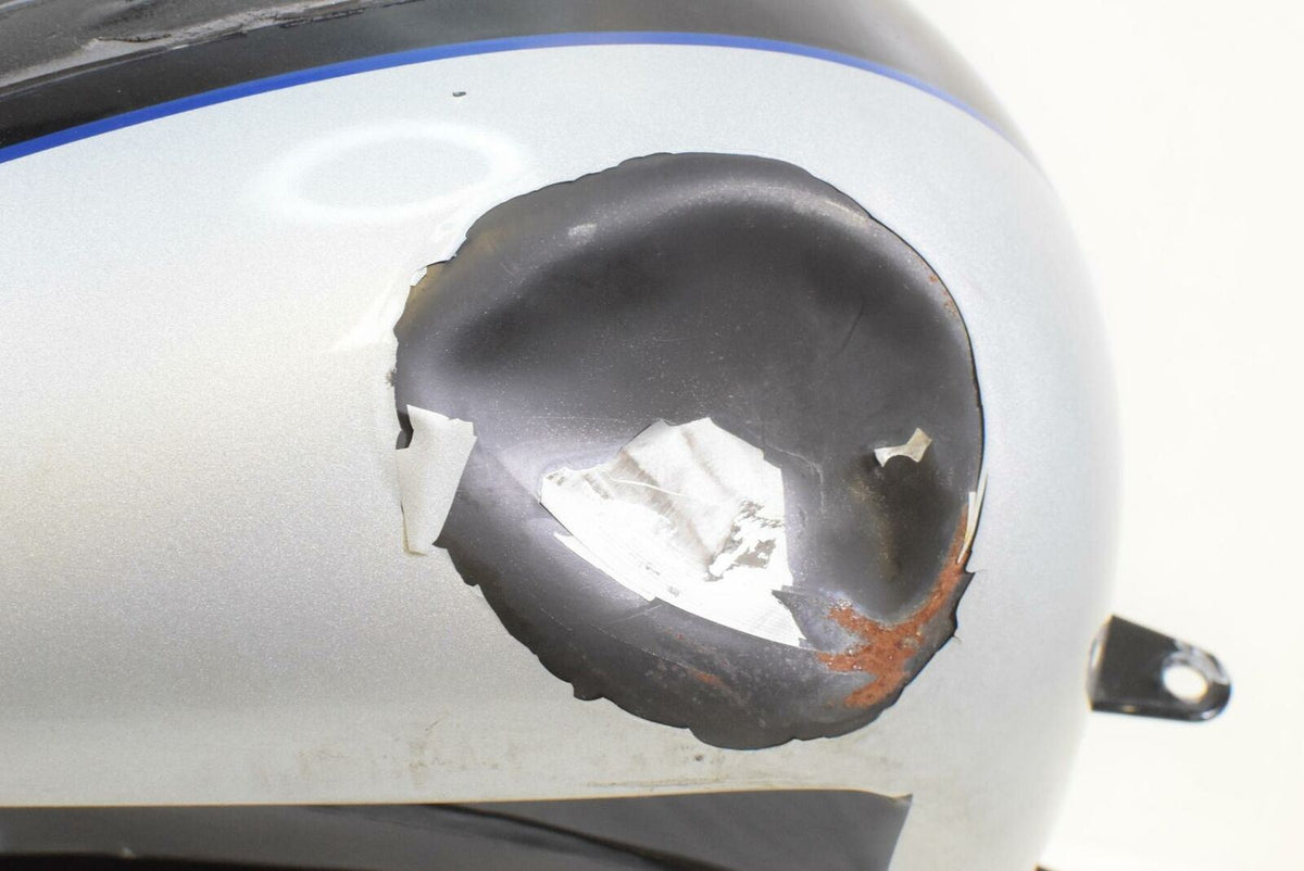 2012 Harley Touring FLHTK Electra Glide Fuel Petrol Gas Tank -dented 61356-08 {{ shop.shopifyCountryName }} - Mototech271