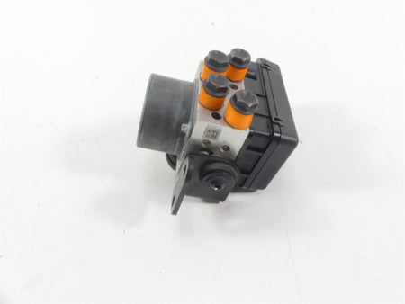 2014 Ducati Hypermotard 821 SP Abs Brake Pump Pressure Module 54240331B {{ shop.shopifyCountryName }} - Mototech271